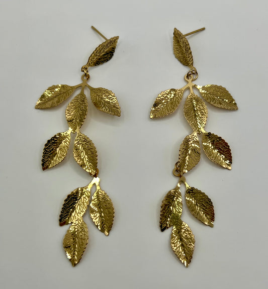 Dangling leaves earrings