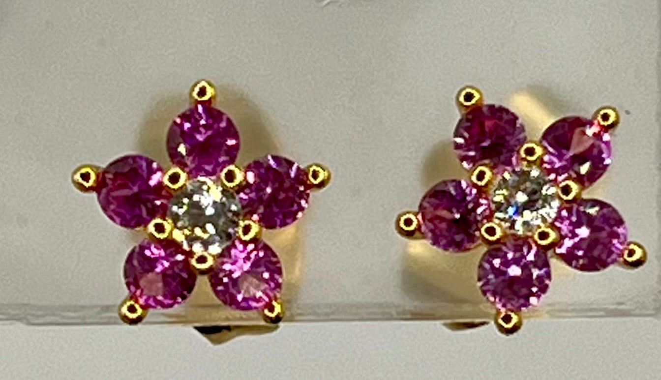 Flower stud with stones earrings