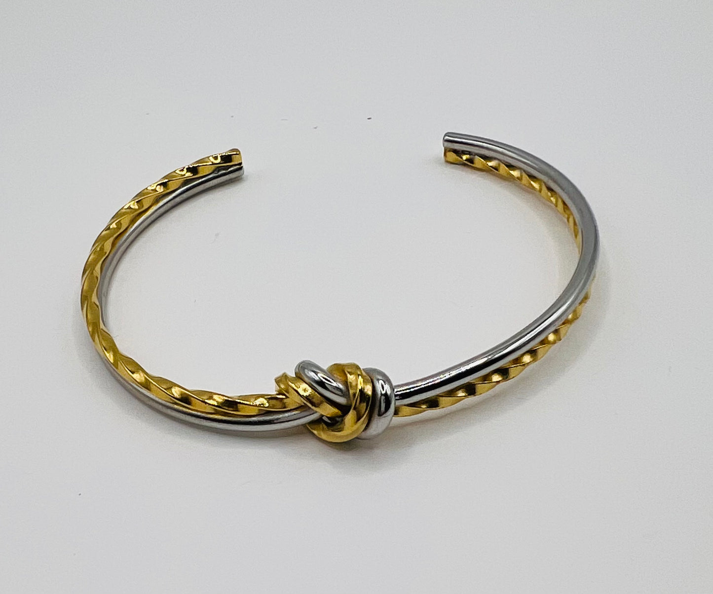 Adjustable two tone know bracelet