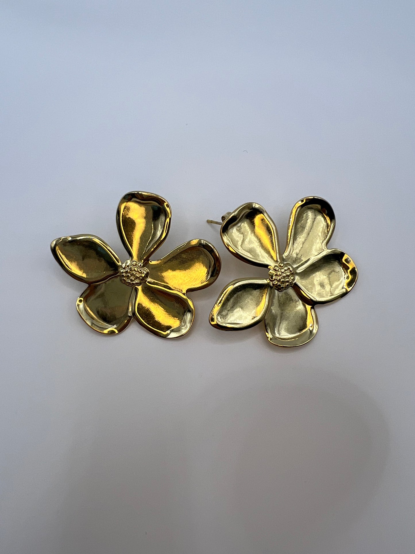 Full flower fashion earrings