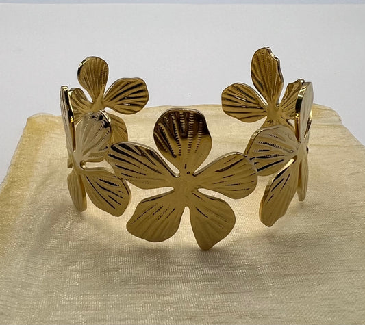 Flower petals bangle