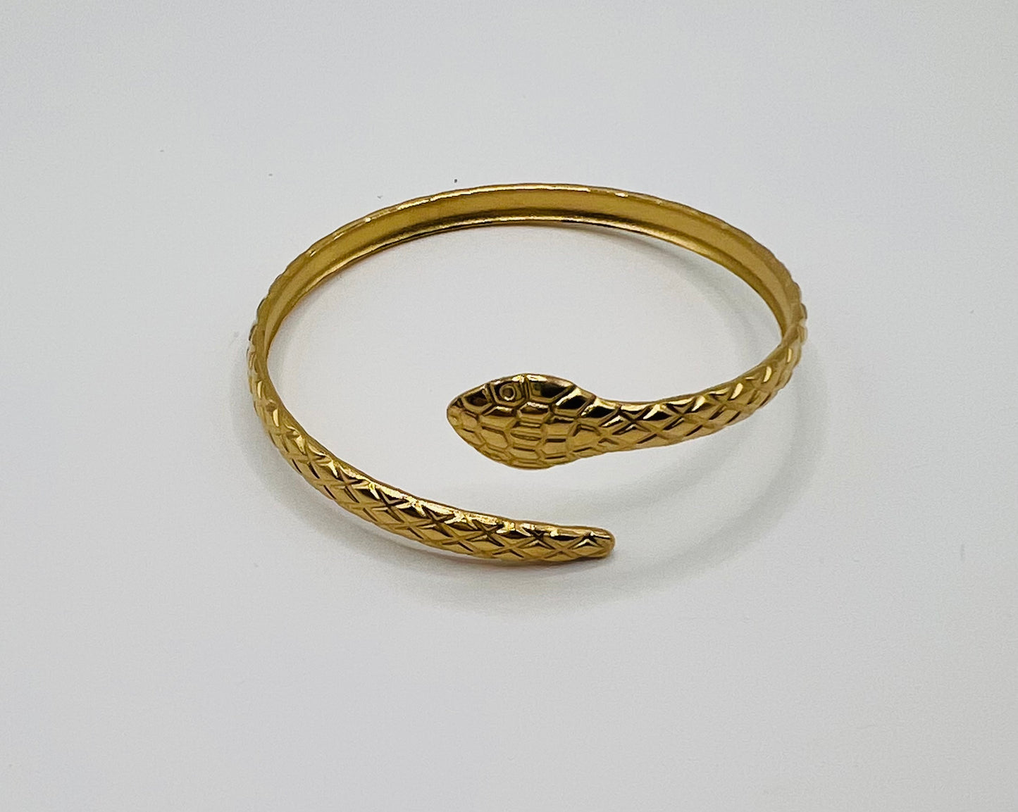 Adjustable snake bracelet