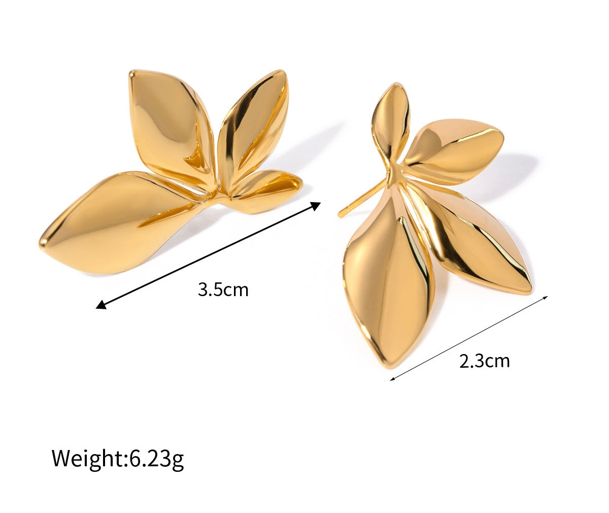 Gold leaves earrings.