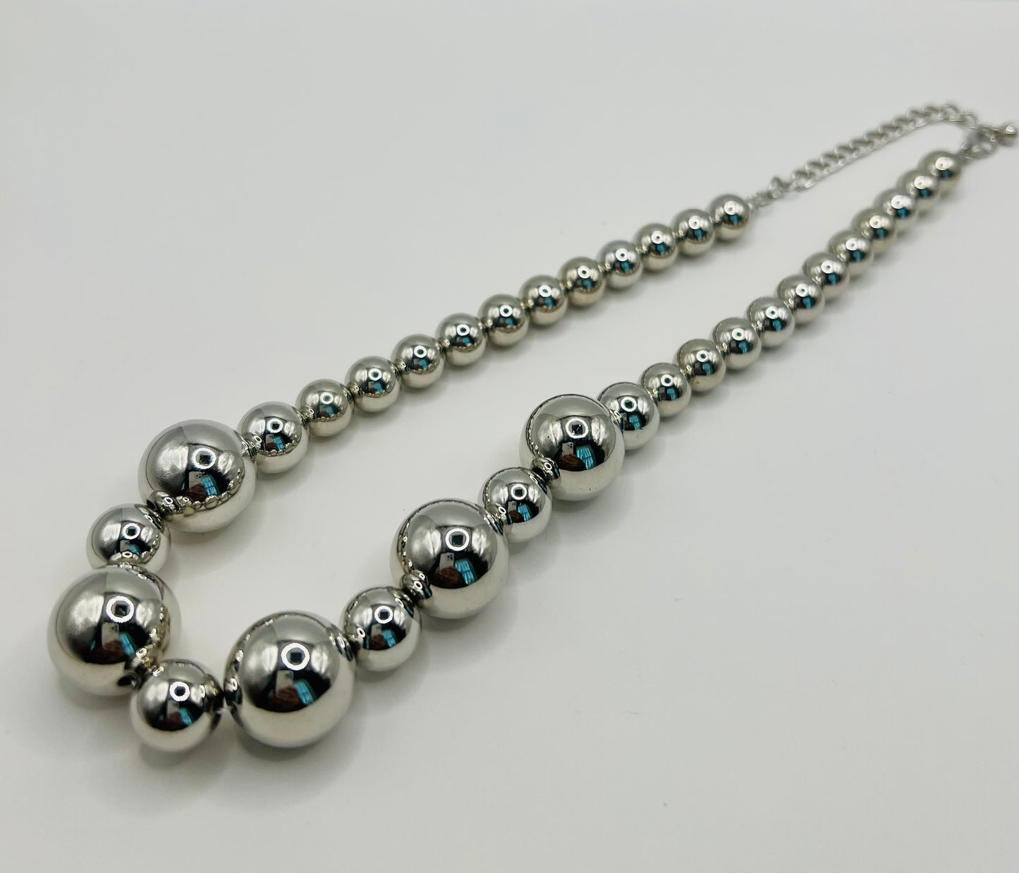 High quality metal coated acrylic pearl necklaces